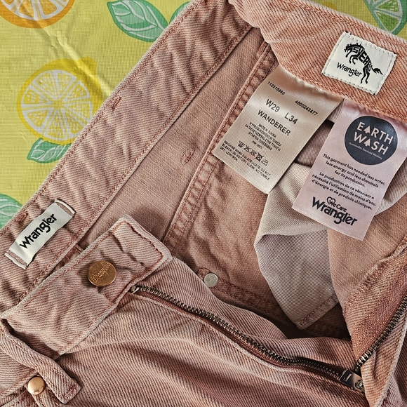 Pink vintage wranglers 29x34 - Picture 2 of 2